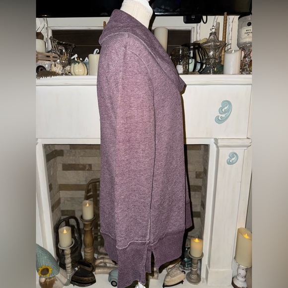Natural reflections, cowl neck sweatshirt top. Ribbed sleeve/bottom comfy💜 - Picture 3 of 7